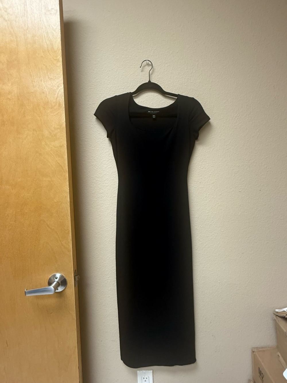 Classic Black Cap-Sleeve Dress🖤🖤